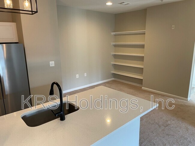 Building Photo - 11399 Aristotle Dr