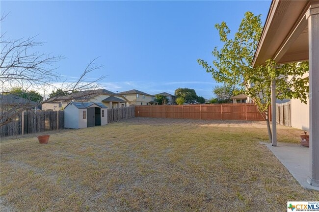 Building Photo - 2103 Ryan Dr