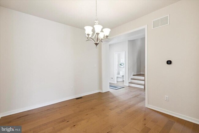 Building Photo - 15 Tamarack Cir