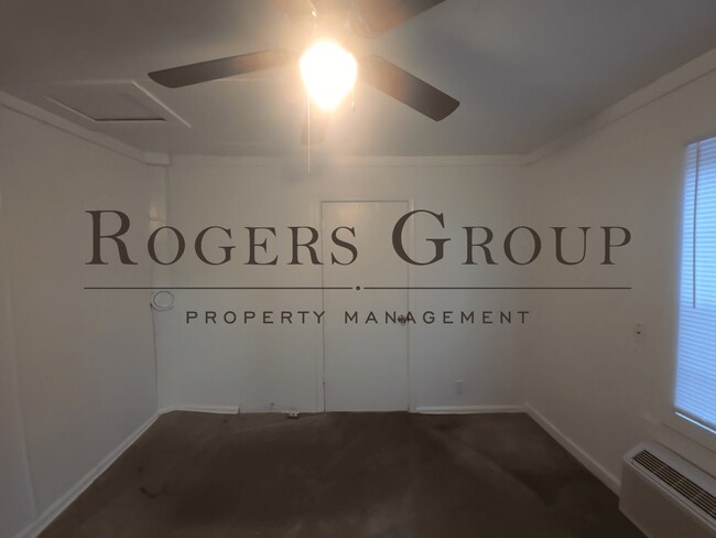 Building Photo - #450 - 530-532 Water St Duplex