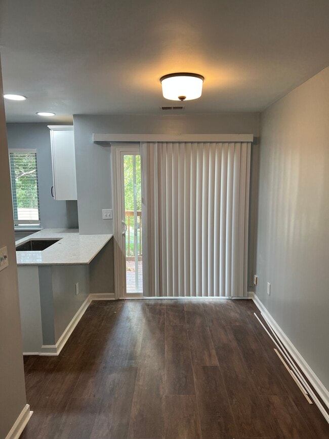 Building Photo - 4118 N Course Dr