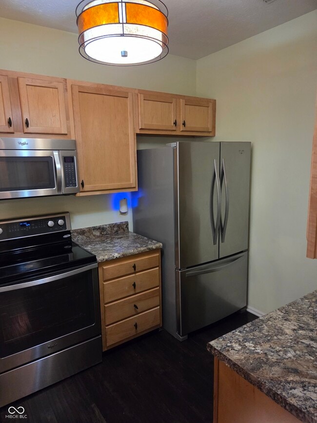 Building Photo - 1012 Grovewood Dr