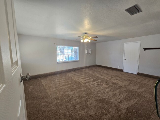 Building Photo - Lock in ($1850) off March 2026  if you move-in by Janaury 31st