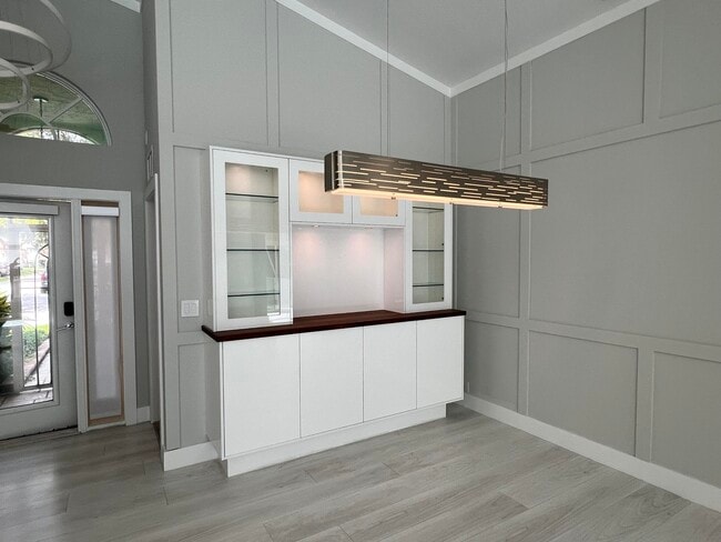 Building Photo - 1076 Siena Oaks Cir E