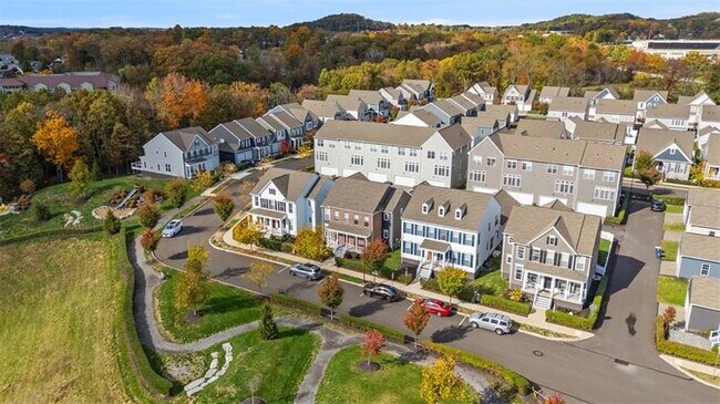 Building Photo - 504 Beneficial Dr