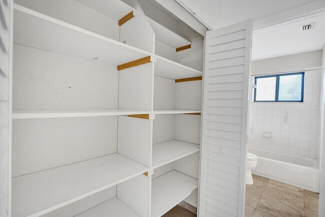 Building Photo - 2514 Taylor St