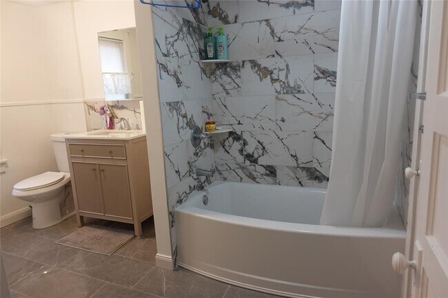 Building Photo - 304 Massachusetts Ave