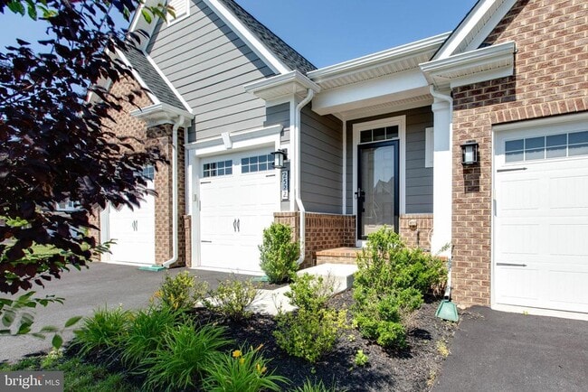 Building Photo - 2522 Vivaldi Ln