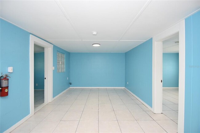 Building Photo - 509 N Central Ave