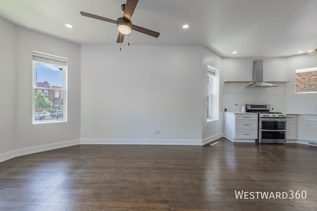 Building Photo - 946 N Drake Ave