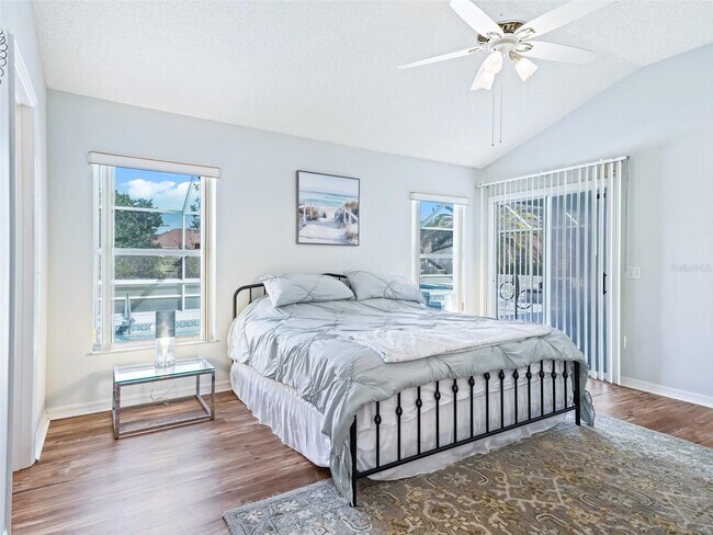 Building Photo - 1103 Chaparral Dr