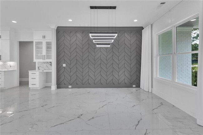 Building Photo - 3671 Hamilton Mill Rd