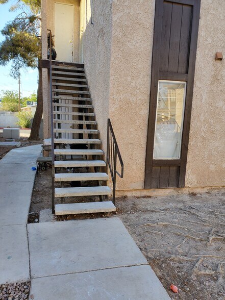 Building Photo - 2217 Dunkee Way