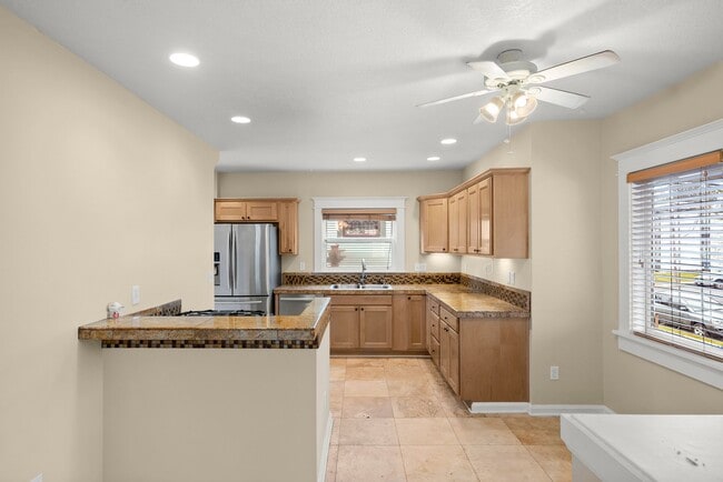 Building Photo - URBAN UPDATED 4 Bedroom/3 Bath CRAFTSMAN S...