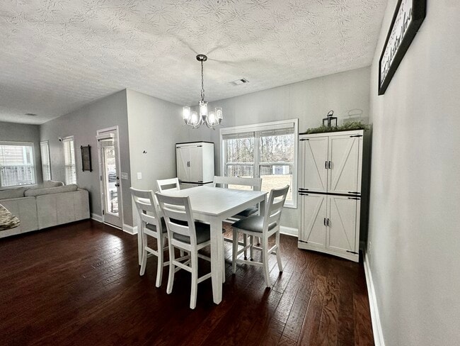 Building Photo - 9583 Yarbrough Rd