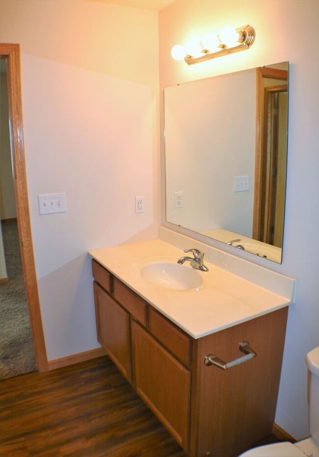 Building Photo - $1,200 | 2 Bedroom, 2 Bathroom Condo | No ...
