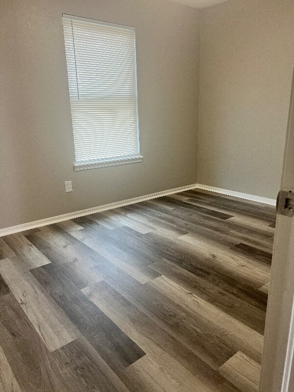 Building Photo - 4503 S Gum Ave