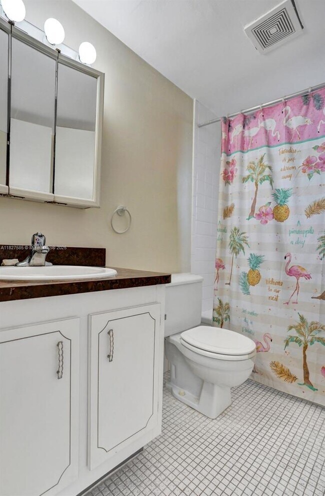 Building Photo - 14671 Bonaire Blvd