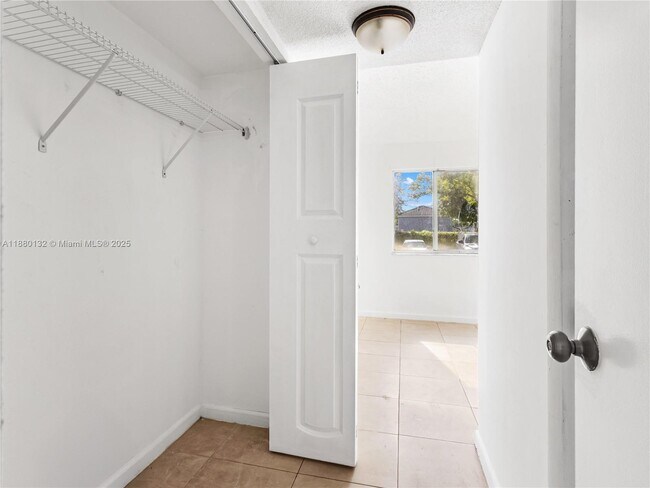 Building Photo - 15221 SW 80th St