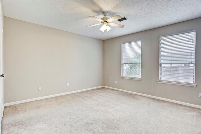 Building Photo - 11530 Ella Lee Dr