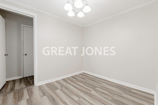 Building Photo - NOW OFFERING HALF OFF THE FIRST FULL MONTH...