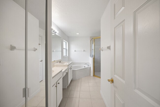 Building Photo - 6234 Sturbridge Ct