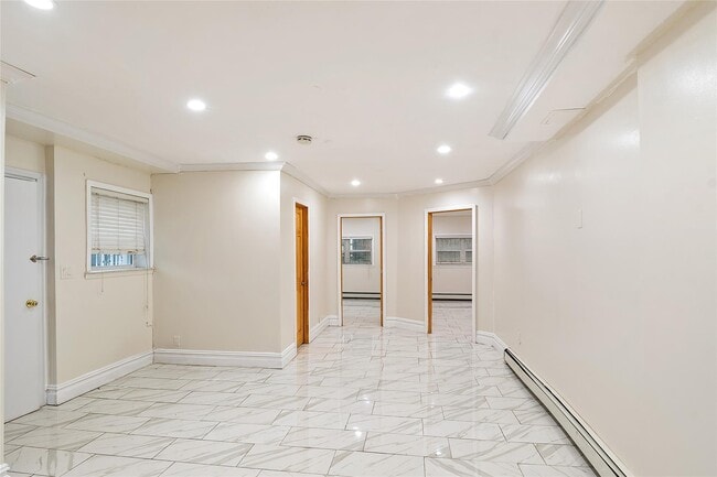 Building Photo - 4392 Carpenter Ave