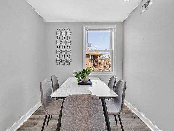 Building Photo - 7 Division St