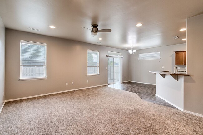 Building Photo - 10268 W Shelborne Dr