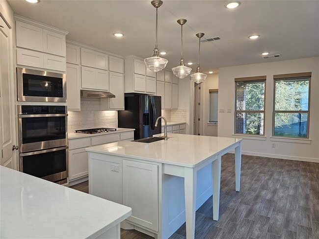 Building Photo - 641 Pecan Bottom Trail