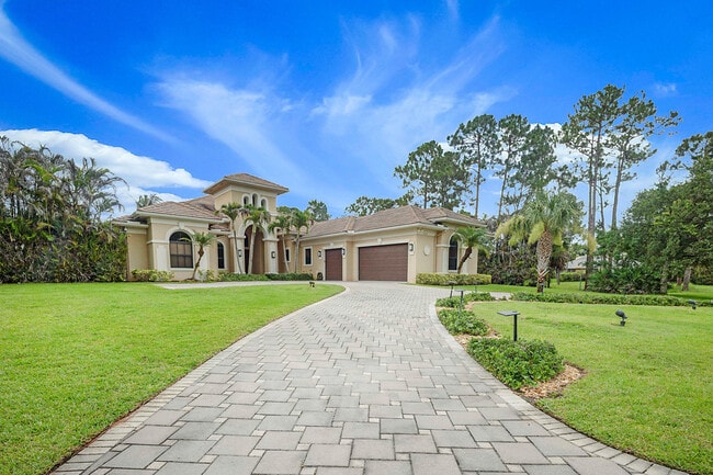 Building Photo - 18337 SE Old Trail Dr W