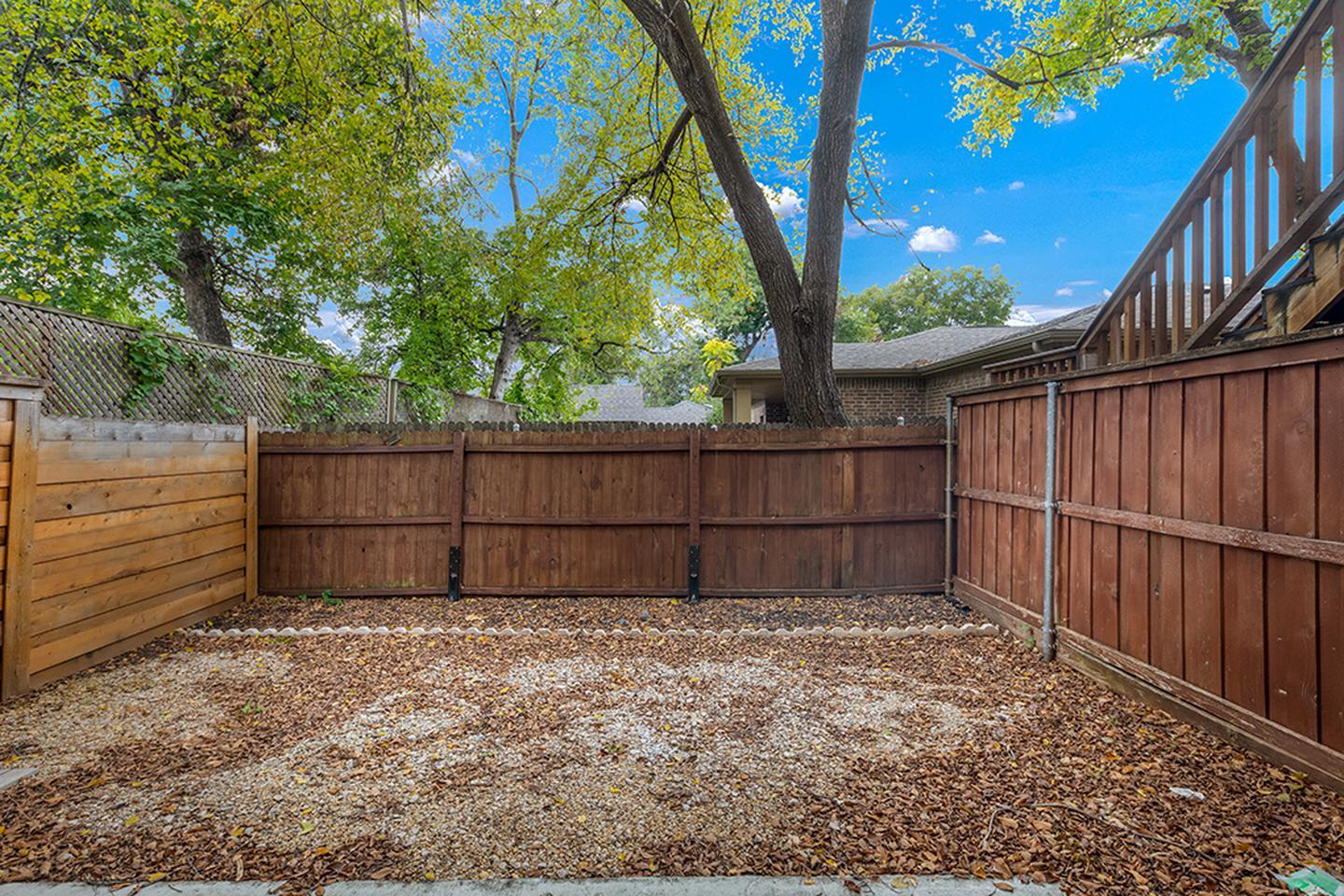 Building Photo - Stylish M Streets townhouse with modern interior & fenced yard