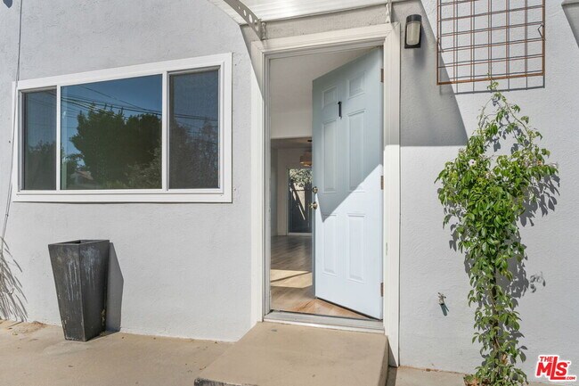 Primary Photo - 1937 22nd St