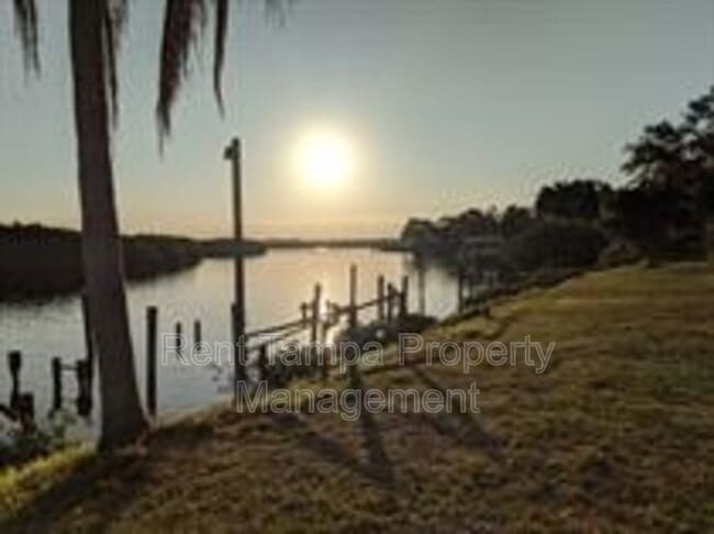 Building Photo - Neptune Drive - 1124