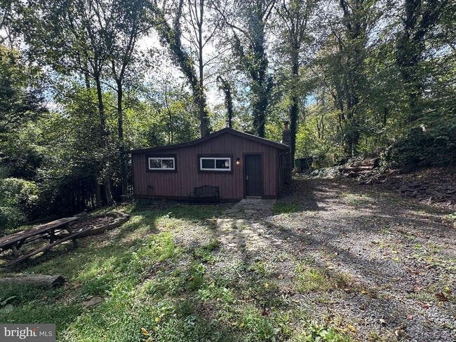 Building Photo - 8311 Haire St
