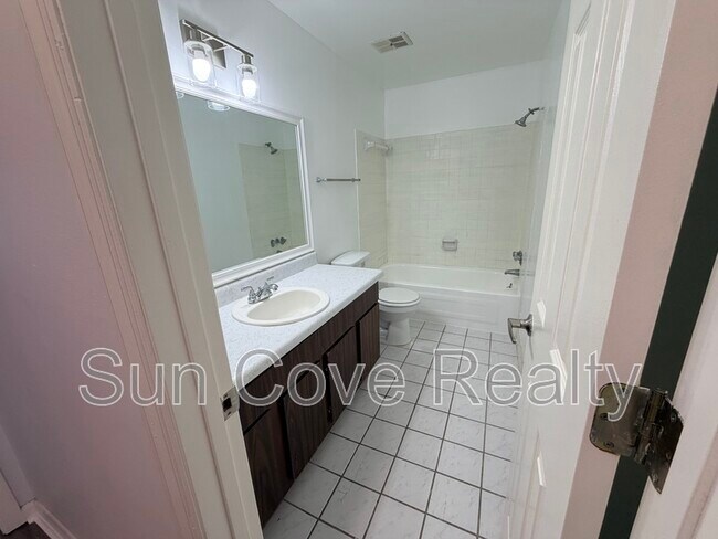 Building Photo - 9940 7th Way N