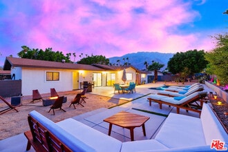 Building Photo - 1250 E Delgado Rd