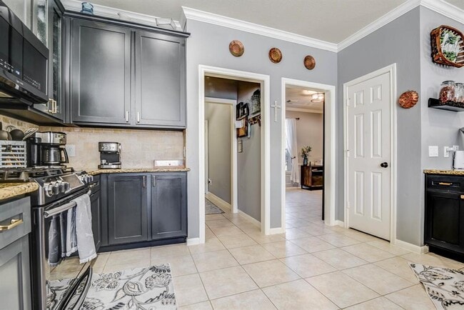 Building Photo - 2409 Daytona Ct
