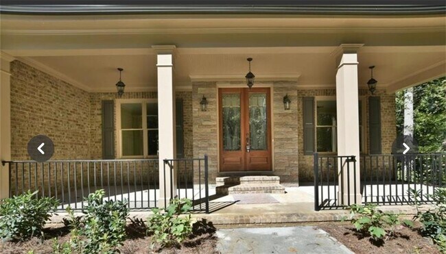 Building Photo - 510 Lake Medlock Dr