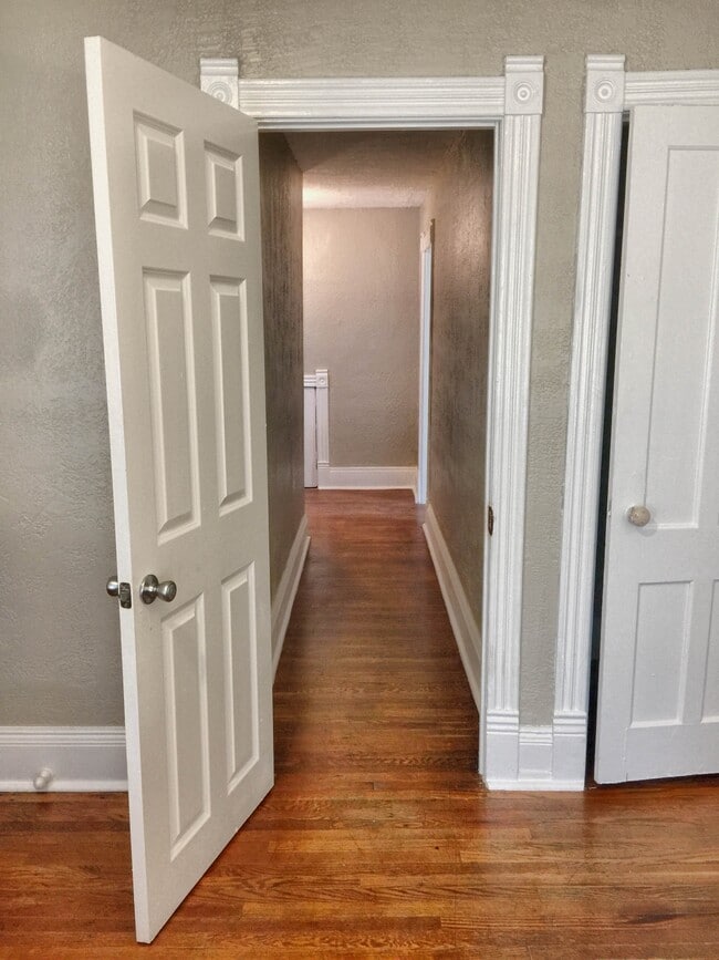 Building Photo - 111 Herkimer St