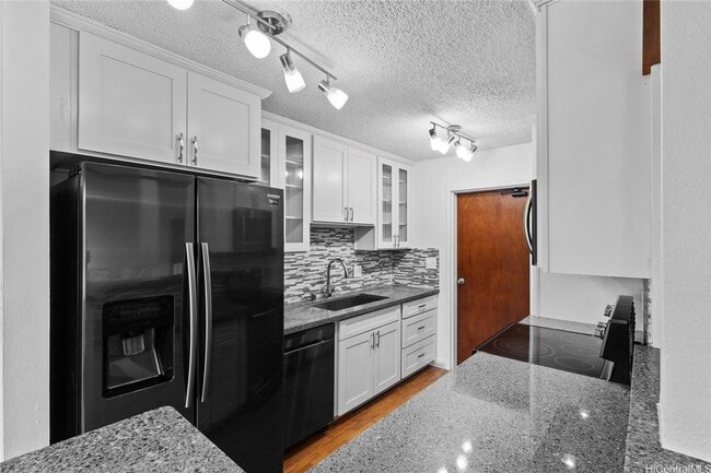 Building Photo - Puu Alii 715 — Bay-View 2BR/2BA Townhouse ...