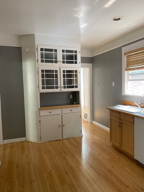 Kitchen 2 - 4615 Fremont Ave N