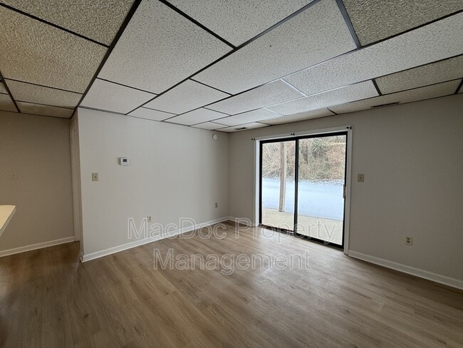 Building Photo - 9298 Hayden Dr