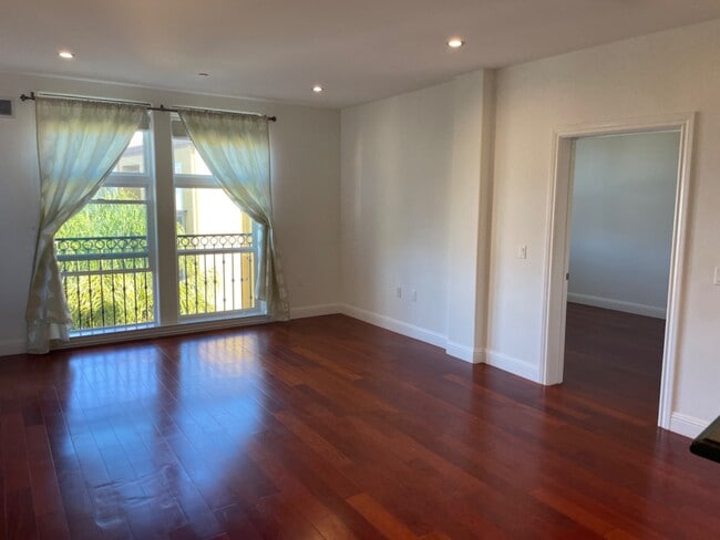 Building Photo - 151 El Camino Real