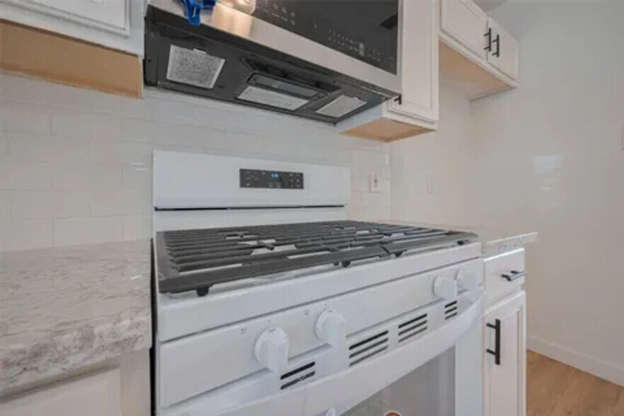 Building Photo - 10918 Linden Gate Dr