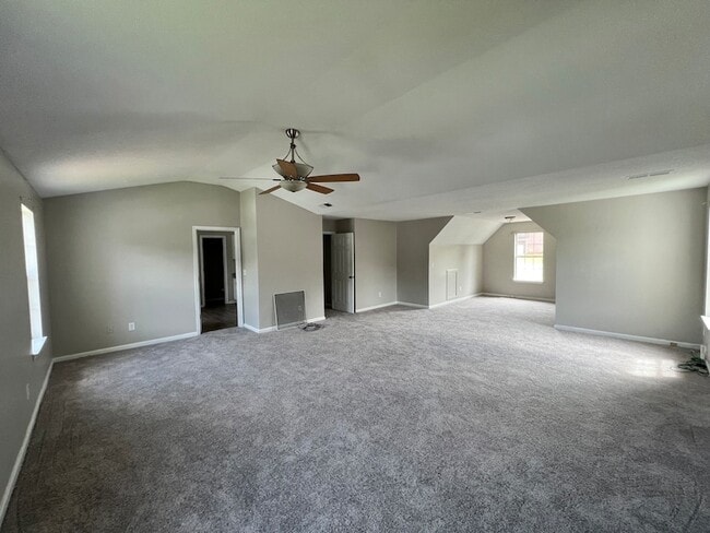 Building Photo - 448 Canoga Ct