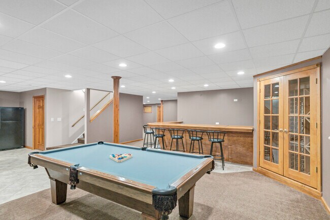 Building Photo - 4N550 School Rd