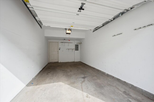 Building Photo - 5800 Tower Rd