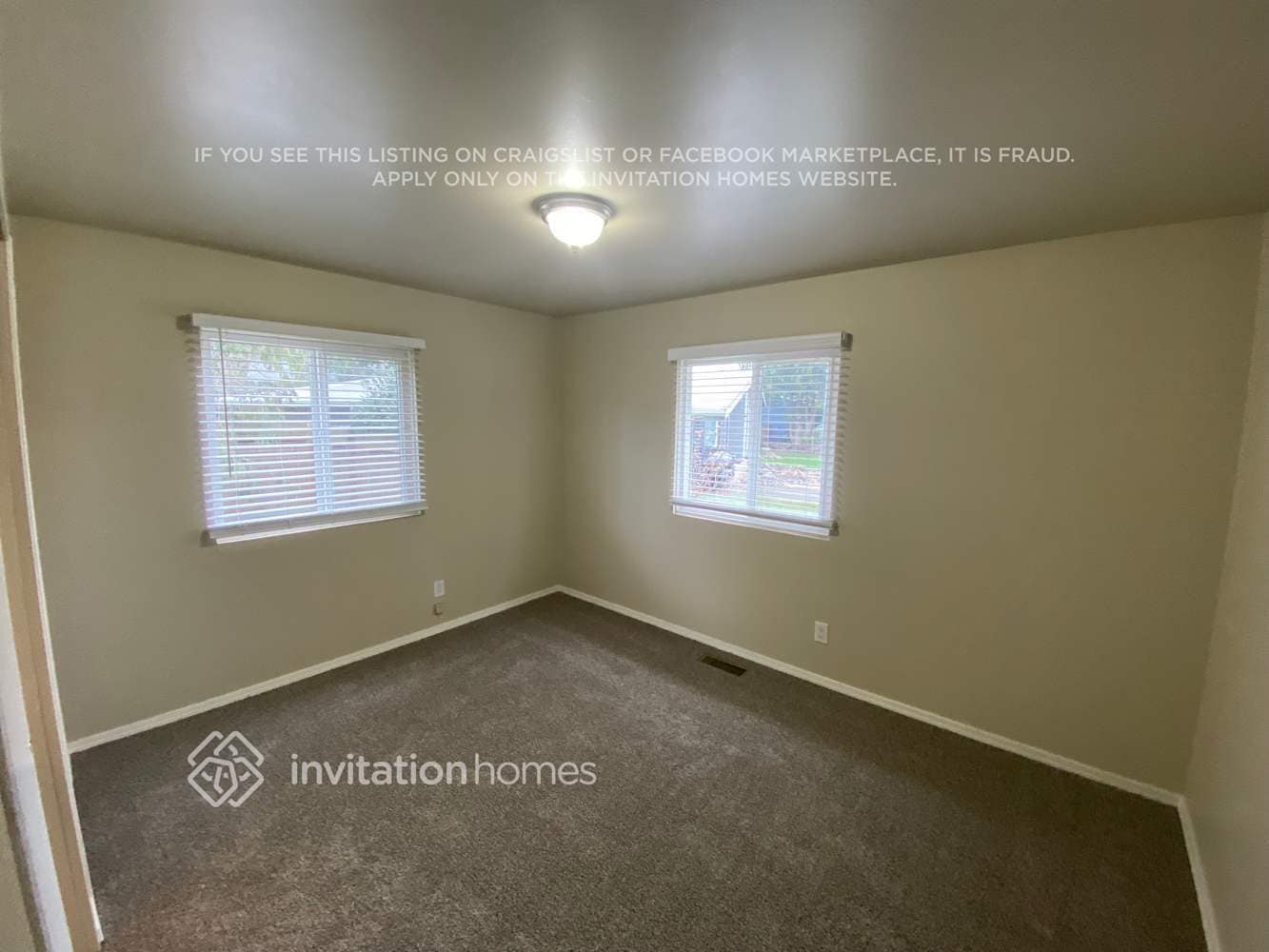 Building Photo - 26120 18th Ave S