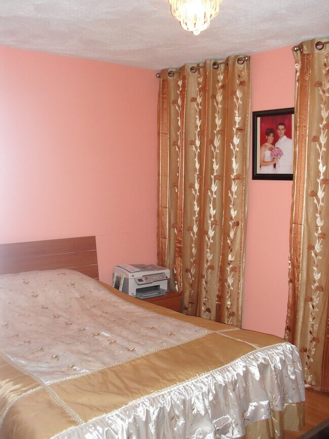 Building Photo - 7 Cypress Rd